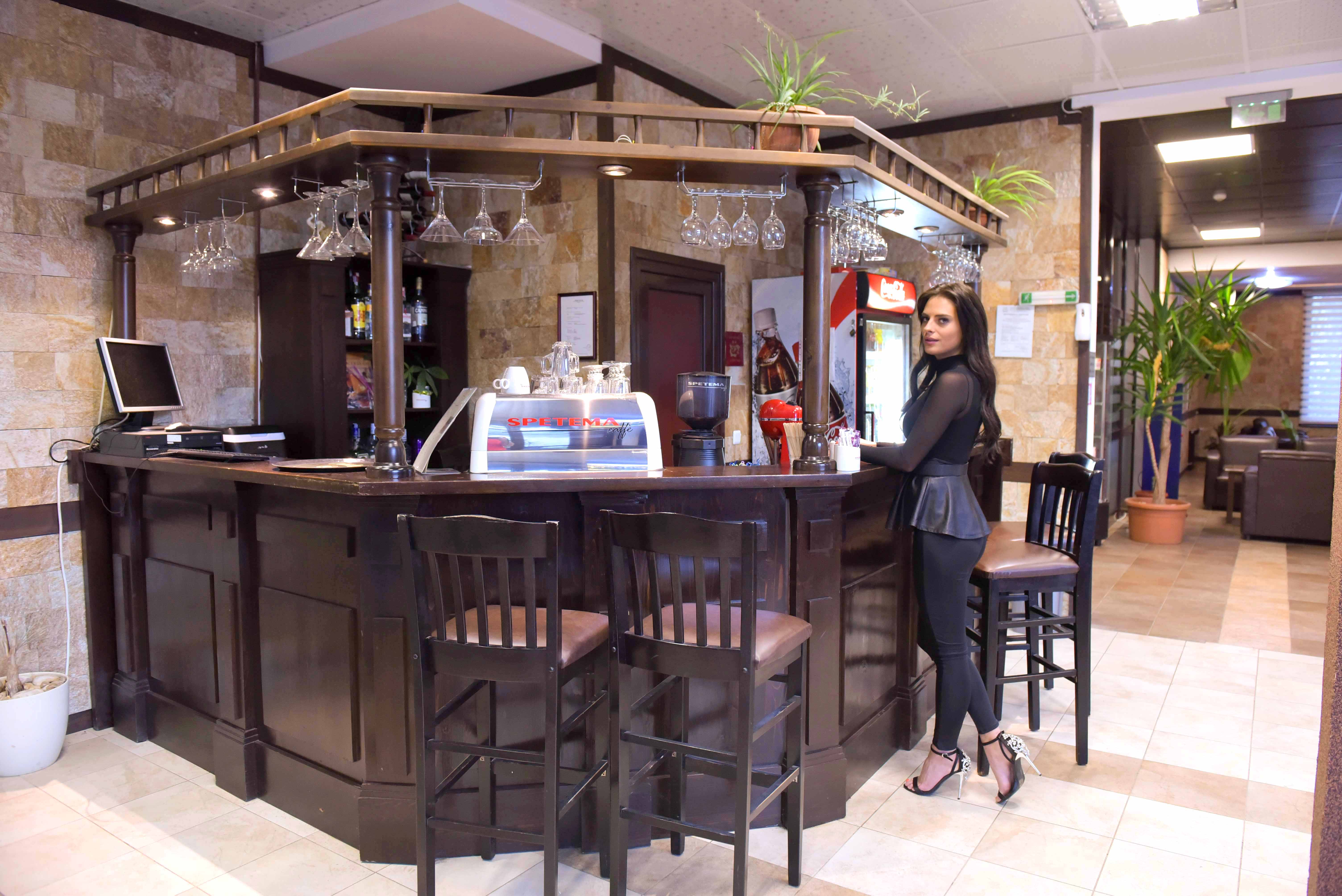 Tiara Holidays - Royal Bansko Apartments - Lobby Bar 1